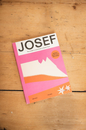 Josef - Travel Book