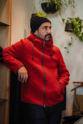 AP Aurelio Bouclé Red